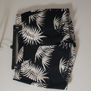 Vince Camuto Black & White Shorts